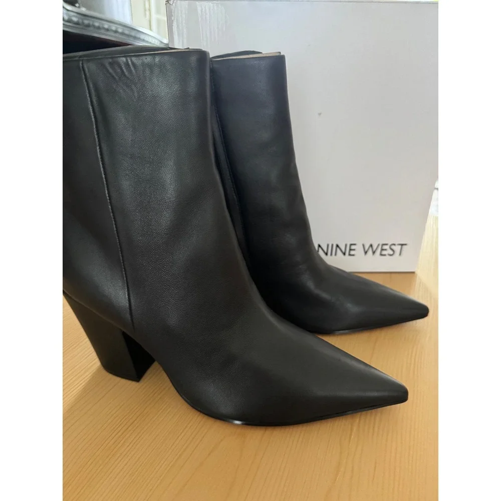 Nine West Women Black Leather Pointed Toe Block Heel Ankle Boots Size 12M